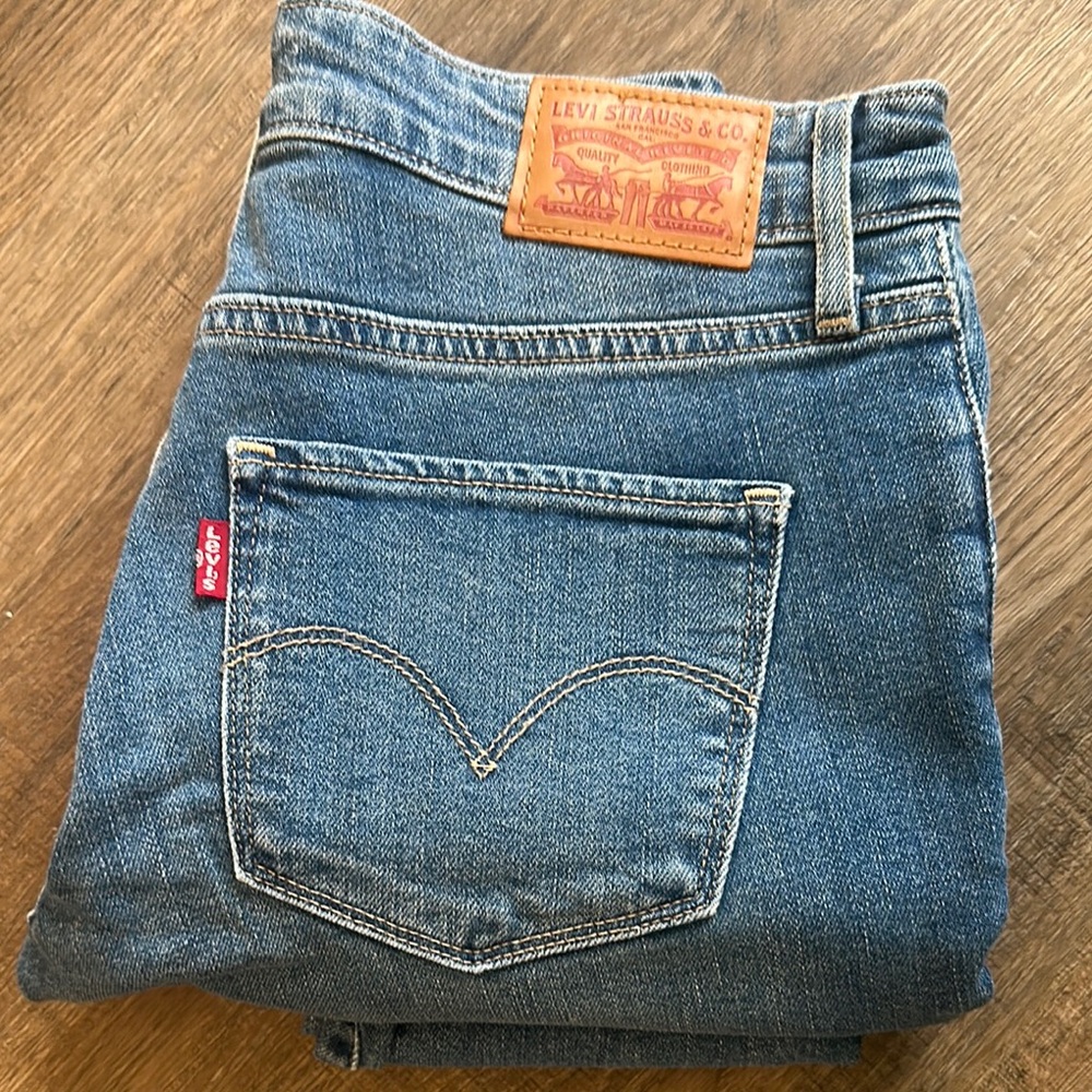 Levi's 721 High Rise Skinny Ripped Jeans- Classic Blue